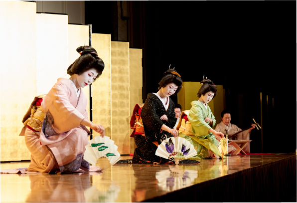 芸妓による舞踊披露